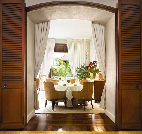 Imagen del bar/restaurante del Hotel Halekulani. Foto 9