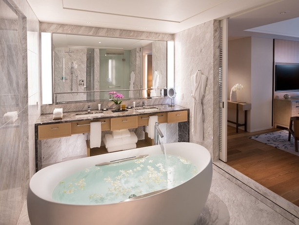 Imagen de la habitación del Hotel Halekulani Okinawa. Foto 15