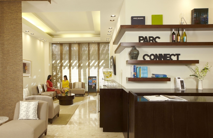 Imagen de los interiores del Hotel Halepuna Waikiki By Halekulani. Foto 14