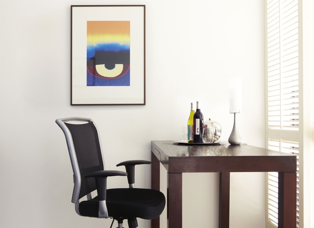 Imagen de los interiores del Hotel Halepuna Waikiki By Halekulani. Foto 15