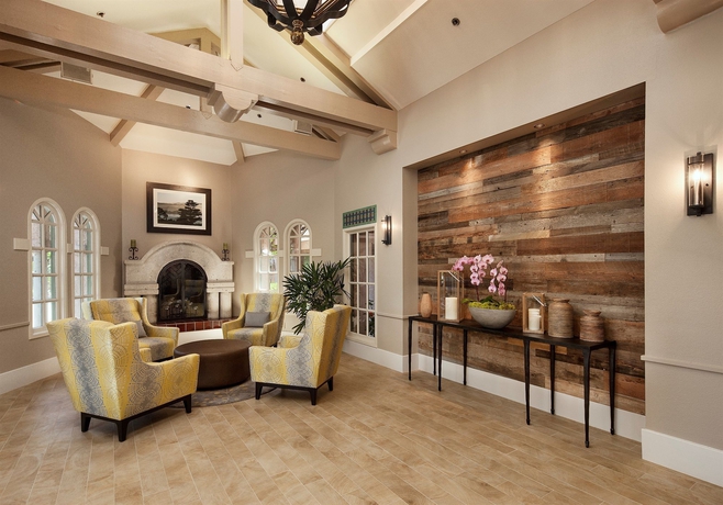 Imagen de los interiores del Hotel Half Moon Bay Lodge. Foto 15