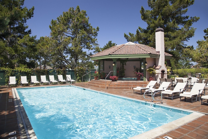 Imagen de la piscina del Hotel Half Moon Bay Lodge. Foto 16