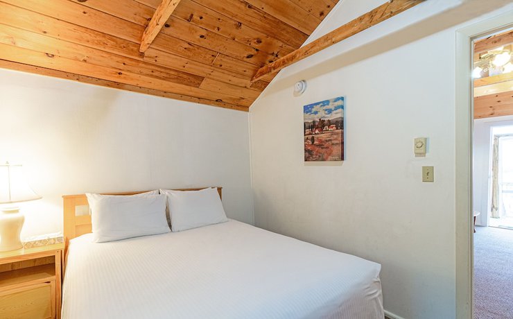 Imagen de la habitación del Hotel Half Moon Motel and Cottages. Foto 9