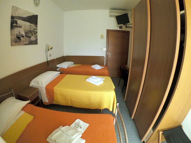 Imagen de la habitación del Hotel Half Moon, Rimini. Foto 18