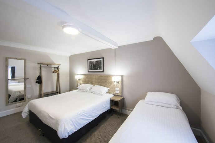 Imagen de la habitación del Hotel Half Moon, Sherborne by Marston\'s Inns. Foto 16