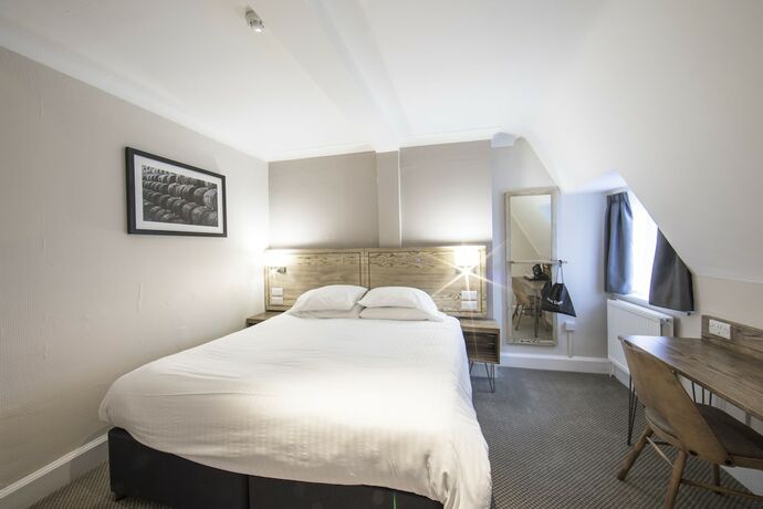 Imagen de la habitación del Hotel Half Moon, Sherborne by Marston\'s Inns. Foto 19