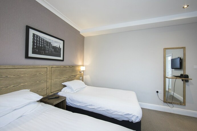 Imagen de la habitación del Hotel Half Moon, Sherborne by Marston\'s Inns. Foto 20
