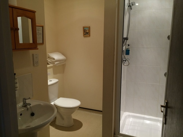 Imagen de la habitación del Hotel Half Moon and Restaurant. Foto 17