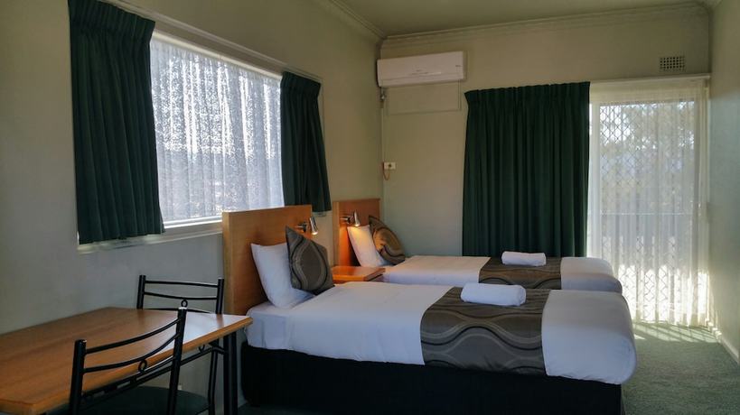 Imagen de la habitación del Hotel Halfway Motel, Eden. Foto 16