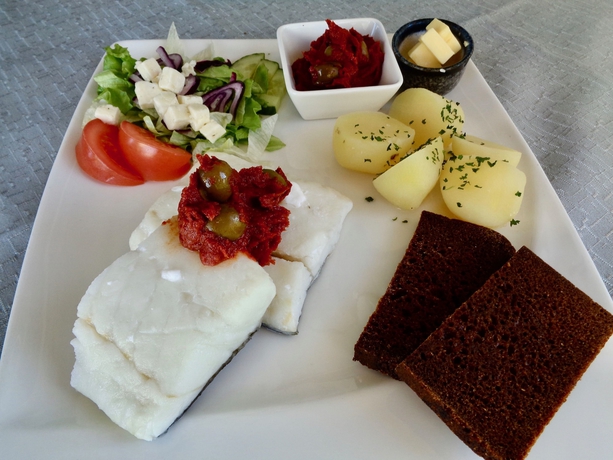 Imagen del bar/restaurante del Hotel Hali Country. Foto 9