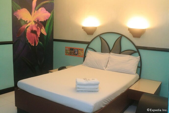 Imagen general del Hotel Halina Drive Inn Hotels - Sta Mesa. Foto 2