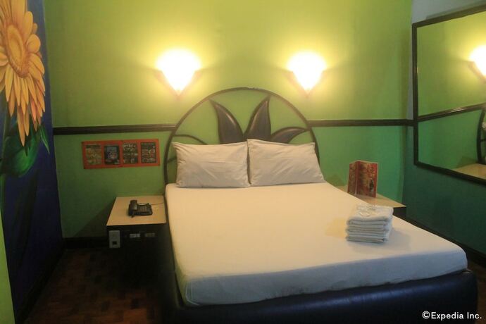 Imagen general del Hotel Halina Drive Inn Hotels - Sta Mesa. Foto 7