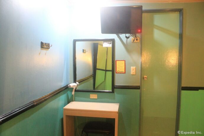 Imagen general del Hotel Halina Drive Inn Hotels - Sta Mesa. Foto 13