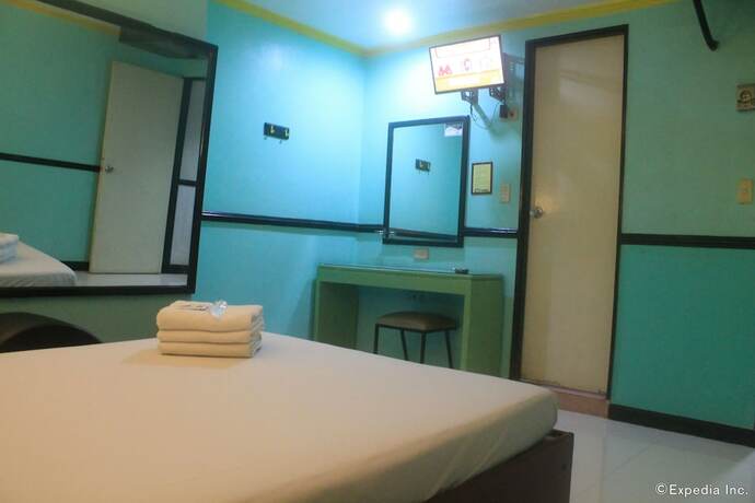 Imagen general del Hotel Halina Drive Inn Hotels - Sta Mesa. Foto 14