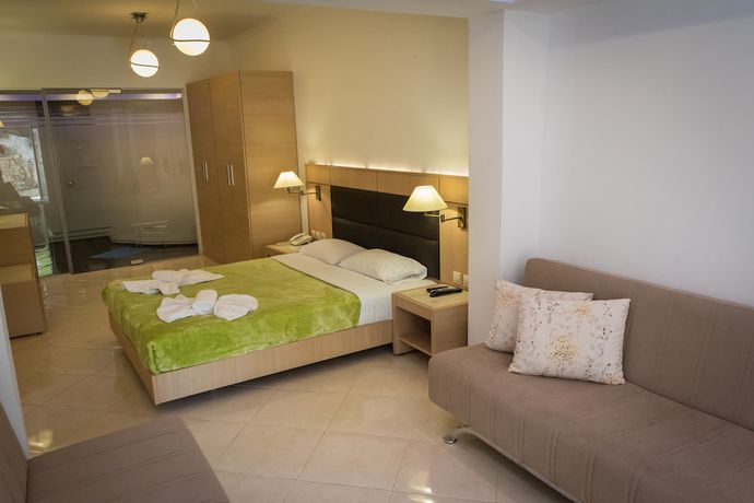 Imagen de la habitación del Hotel Halkidiki Palace. Foto 5