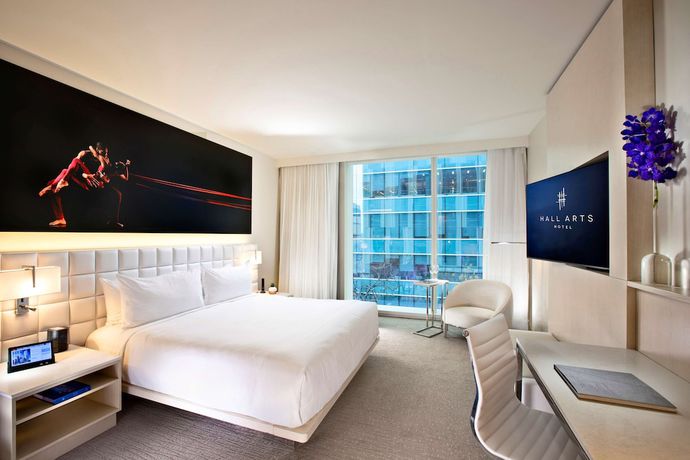 Imagen de la habitación del Hotel Hall Arts Dallas, Curio Collection By Hilton. Foto 11