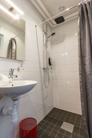 Imagen de la habitación del Hotel Hallands Kustvandrarhem Falkenberg. Foto 12