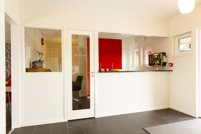 Imagen de los interiores del Hotel Hallands Kustvandrarhem Falkenberg. Foto 18