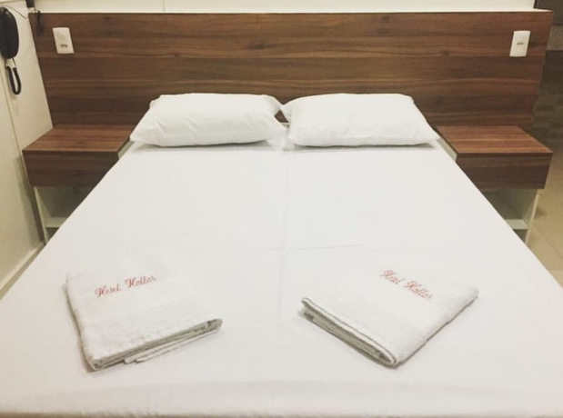 Imagen de la habitación del Hotel Hallas. Foto 5