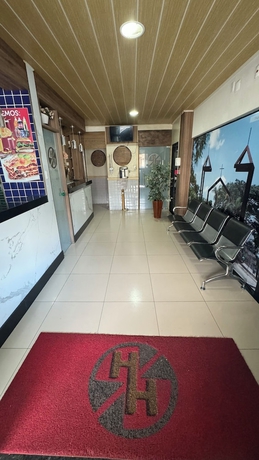Imagen de los interiores del Hotel Hallas. Foto 8