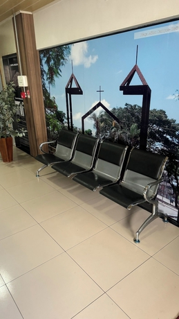 Imagen de los interiores del Hotel Hallas. Foto 10
