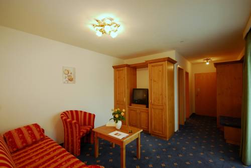 Imagen de la habitación del Hotel Haller's Posthotel. Foto 7