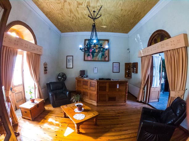 Imagen de los interiores del Hotel Halley. Foto 20