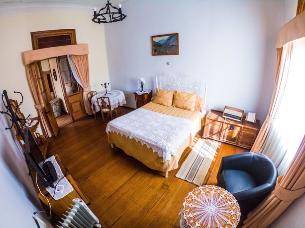 Imagen de la habitación del Hotel Halley. Foto 9