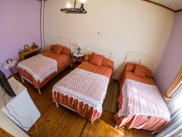 Imagen de la habitación del Hotel Halley. Foto 10