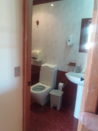 Imagen de la habitación del Hotel Halley. Foto 18