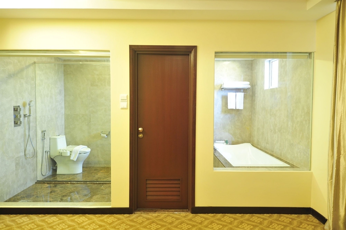 Imagen de la habitación del Hotel Hallmark Crown. Foto 5