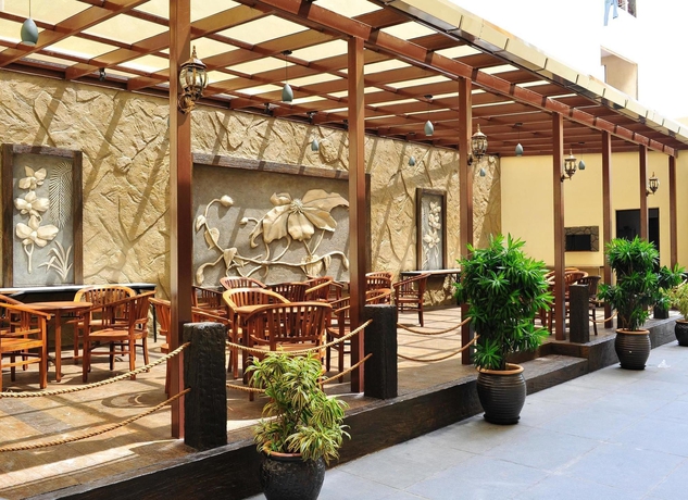Imagen del bar/restaurante del Hotel Hallmark Inn. Foto 3