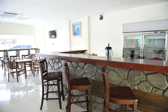 Imagen del bar/restaurante del Hotel Hallmark Inn. Foto 4