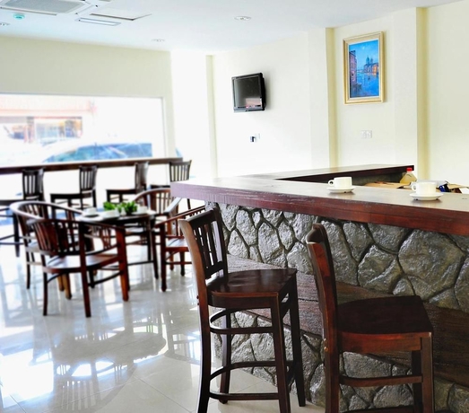 Imagen del bar/restaurante del Hotel Hallmark Inn. Foto 5