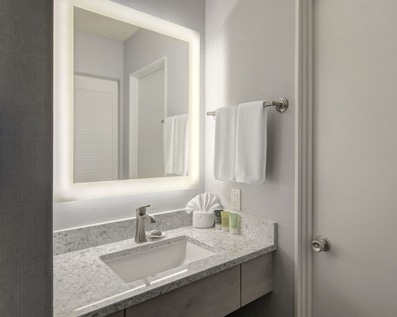 Imagen de la habitación del Hotel Hallmark Resort - Newport. Foto 9
