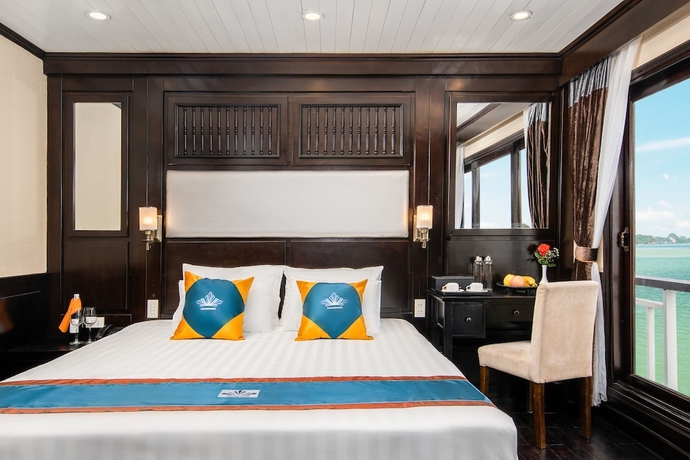 Imagen de la habitación del Hotel Halong Aquamarine Cruise. Foto 6