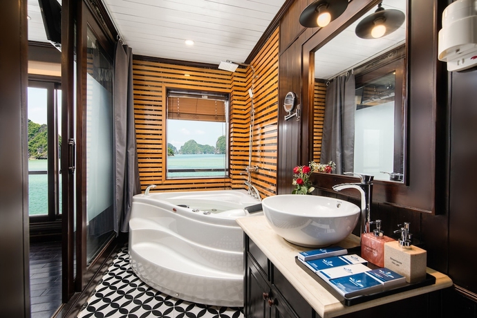 Imagen de la habitación del Hotel Halong Aquamarine Cruise. Foto 17