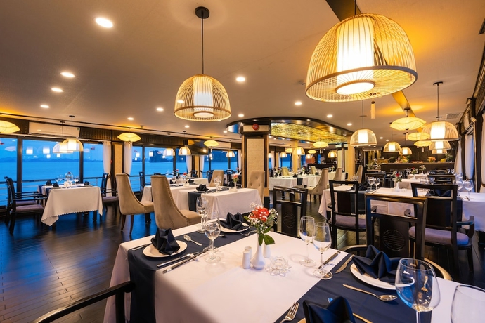 Imagen del bar/restaurante del Hotel Halong Aquamarine Cruise. Foto 3