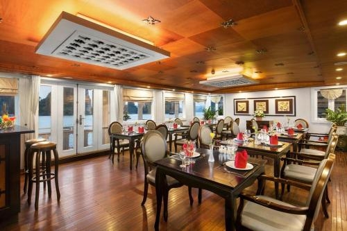 Imagen general del Hotel Halong Majestic Legend Cruise. Foto 4