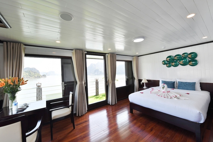 Imagen de la habitación del Hotel Halong Sapphire Cruise. Foto 16