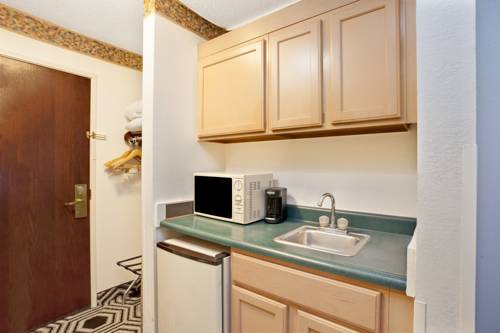 Imagen de la habitación del Hotel Halsted Inn and Suites Harvey - Chicago Southland. Foto 10