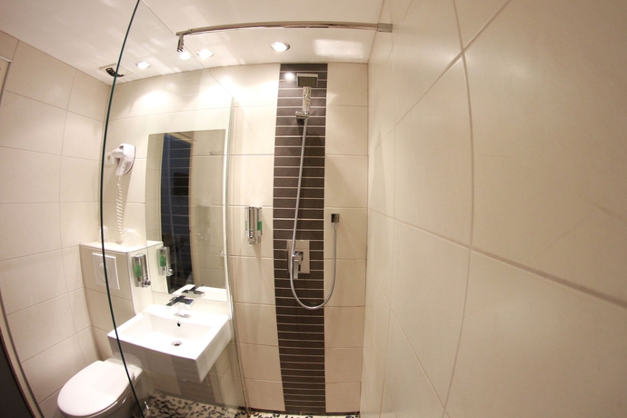 Imagen de la habitación del Hotel Halt. Foto 7