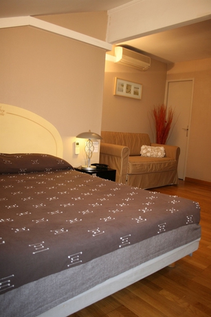 Imagen de la habitación del Hotel Halt. Foto 10