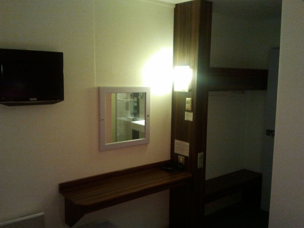 Imagen de la habitación del Hotel Halt. Foto 12