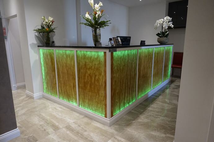 Imagen de los interiores del Hotel Halvard. Foto 16