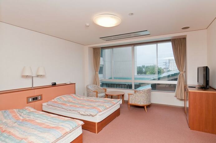 Imagen de la habitación del Hotel Hamazuru. Foto 17