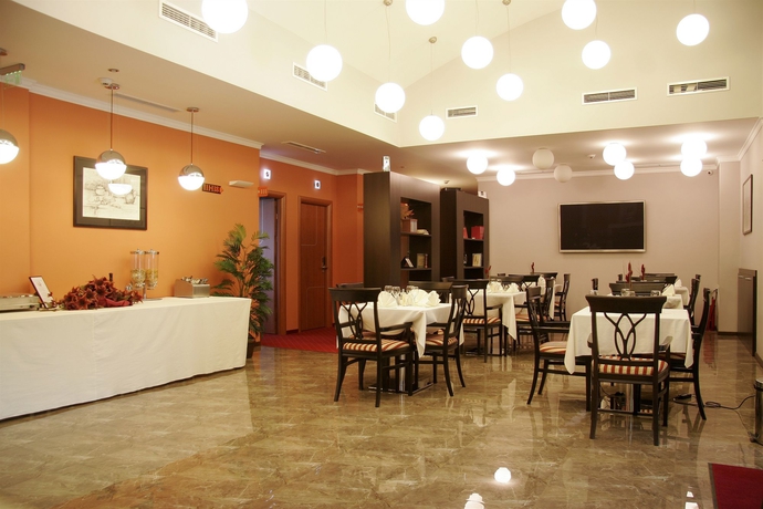 Imagen del bar/restaurante del Hotel Hamburg, SKOPJE. Foto 4