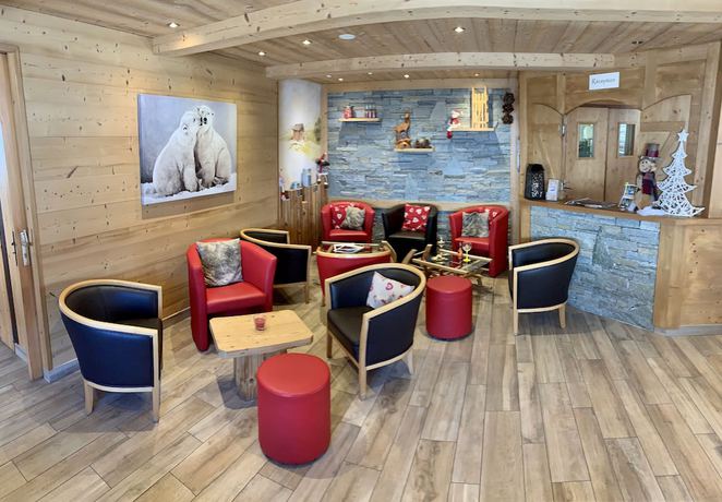 Imagen de los interiores del Hotel Hameau des Prodains - H&ocirc;tel. Foto 18