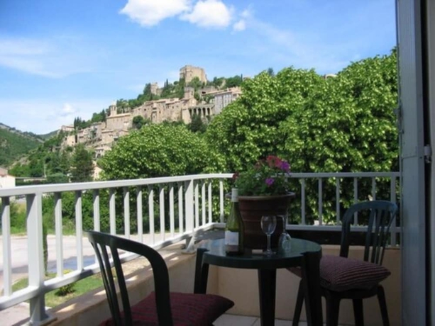 Imagen del bar/restaurante del Hotel Hameau des Sources. Foto 5