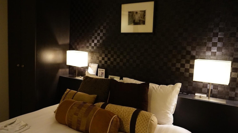 Imagen de la habitación del Hotel Hamilton Black. Foto 17